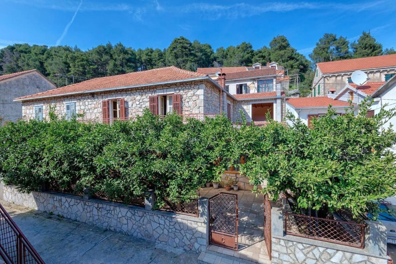 Holiday House With A Parking Space Svirce, Hvar - 17682 Vrbanj Dış mekan fotoğraf